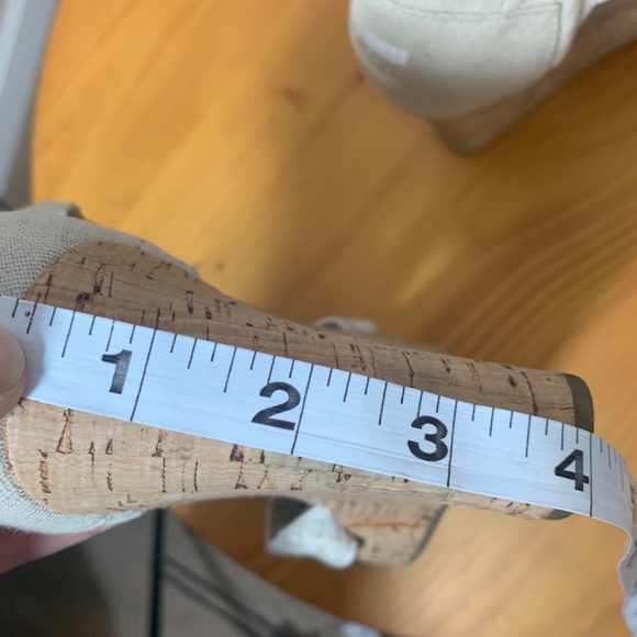 Toms Women US 8.5 Natural Woven Wedge cork Heel - Picture 10 of 11